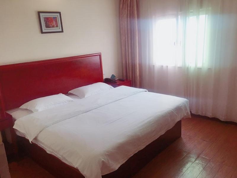 Greentree Inn Shanghai Pudong Airport Wild Animal Park Express Hotel Nanhui Exterior foto