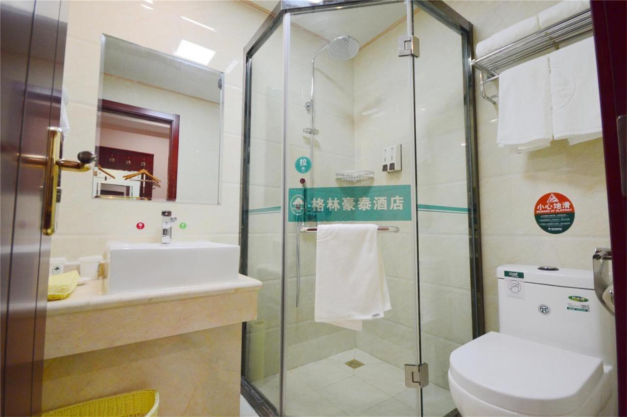 Greentree Inn Shanghai Pudong Airport Wild Animal Park Express Hotel Nanhui Exterior foto